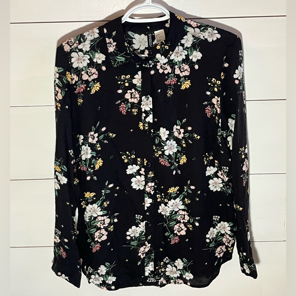 H&M Divided Black Floral Button Down Shirt